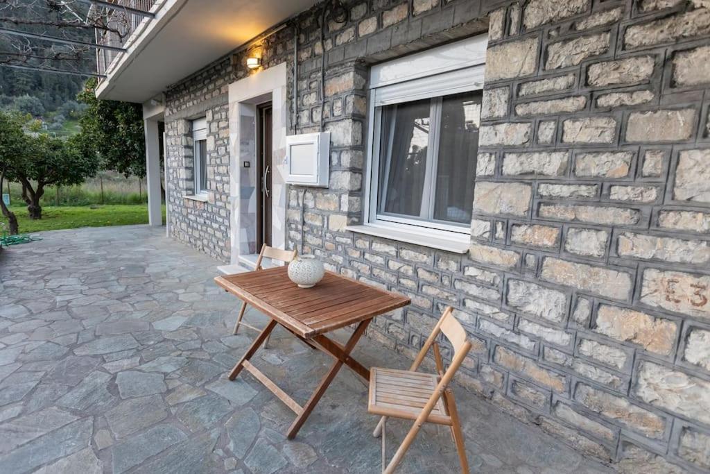 Appartement σπίτι με αυλή στη ναύπακτο *